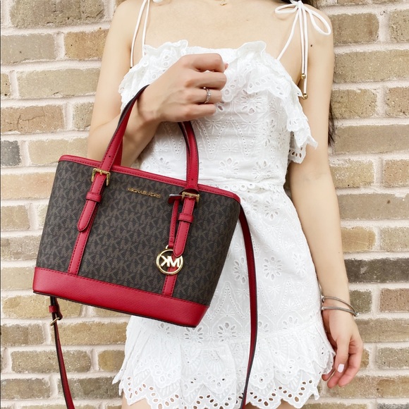 SALE‼️‼️ ❤️❤️ Michael Kors satchel crossbody - Picture 6 of 6